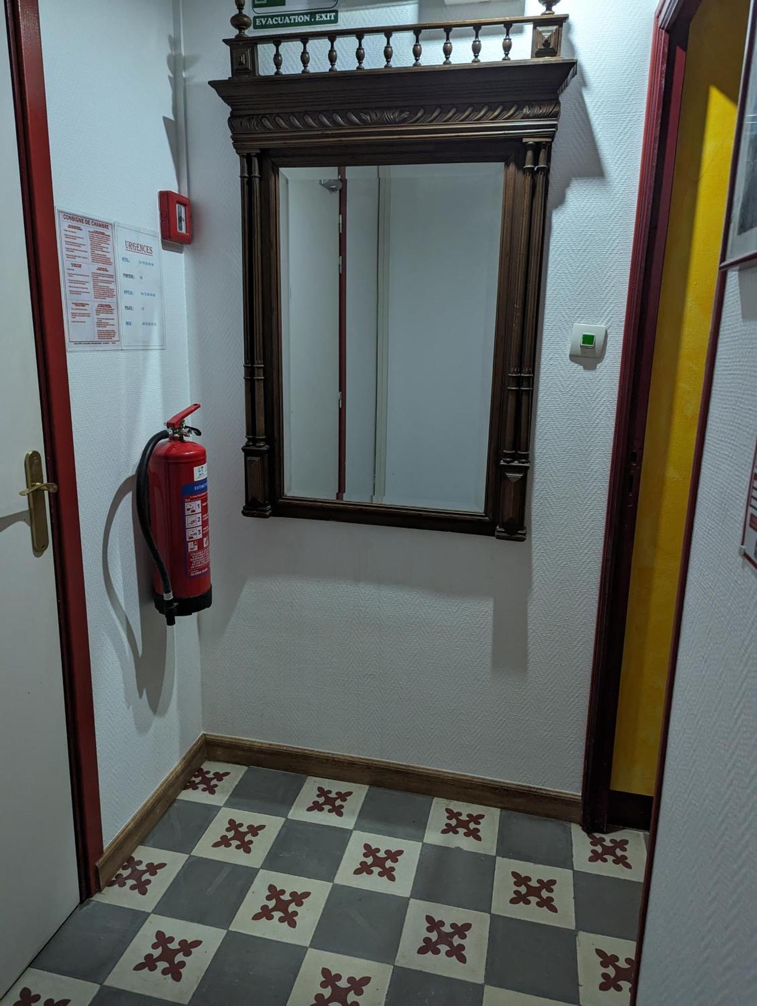 Auberge Des Pins Aubenas Dış mekan fotoğraf