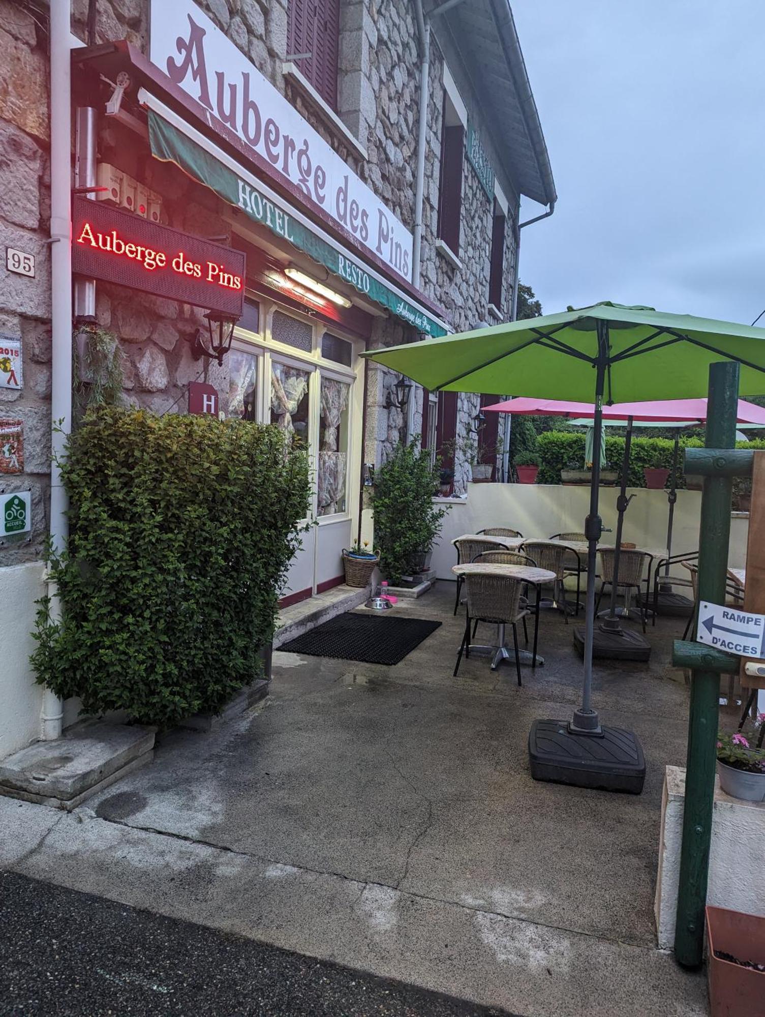 Auberge Des Pins Aubenas Dış mekan fotoğraf