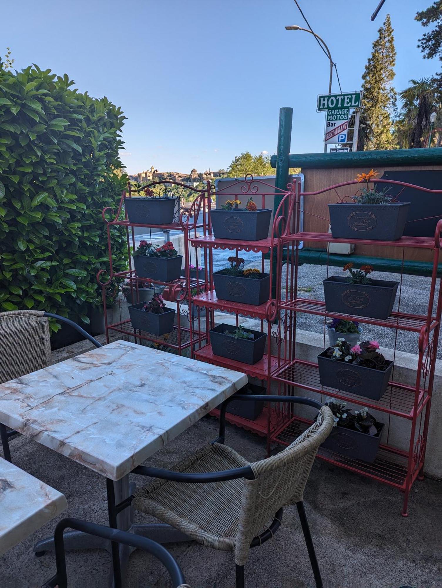 Auberge Des Pins Aubenas Dış mekan fotoğraf